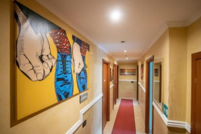 B&B Colorful Suite Yard Rome